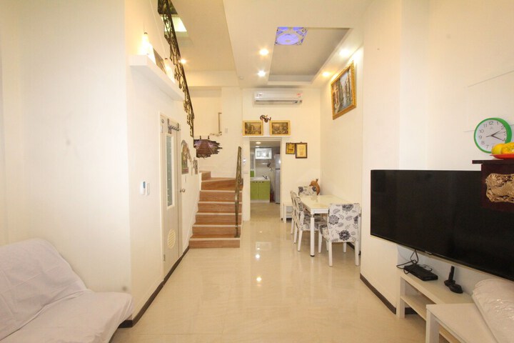 Room 175 of 246