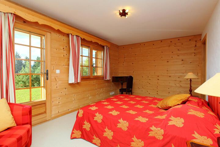 Room 15 of 17