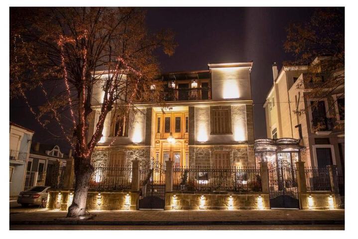 Vila EKREM