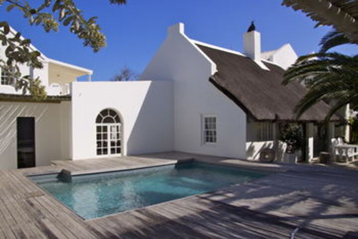 Pool 52 of 67