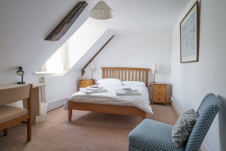 Room 4 of 26