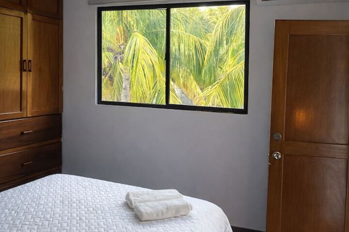 Room 28 of 46