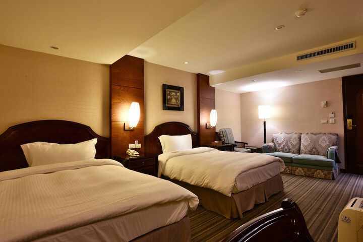 Room 42 of 164