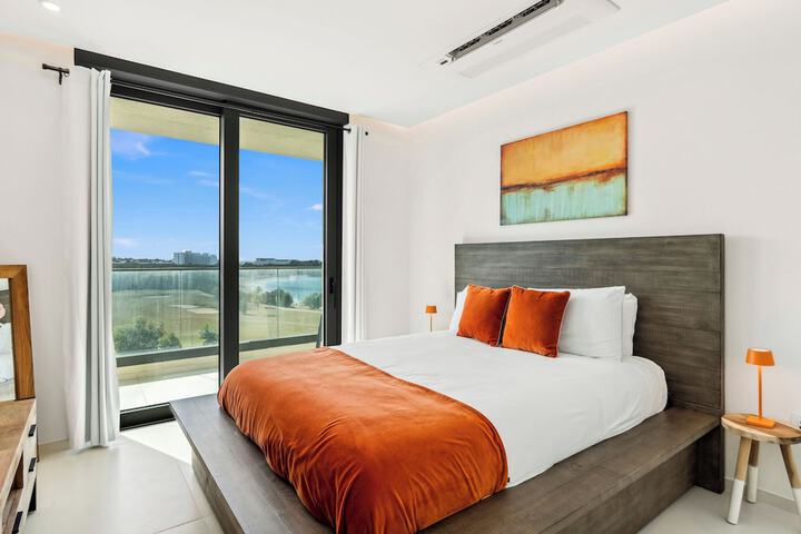Room 290 of 1000