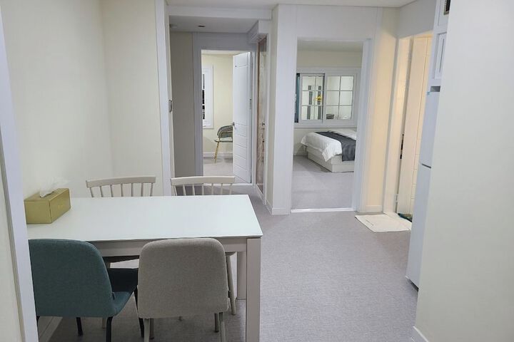 Room 42 of 80
