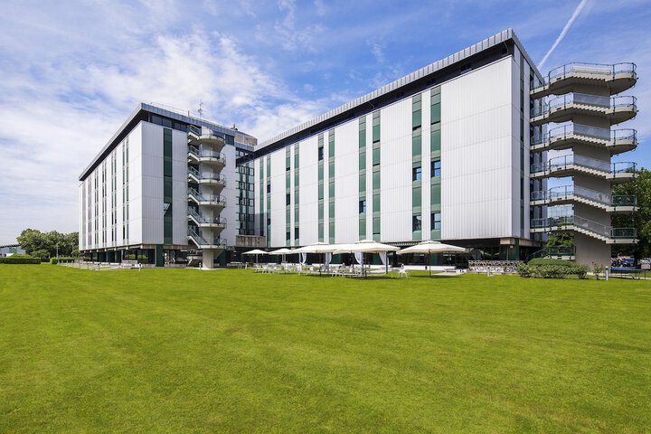 Hotel 78 of 79