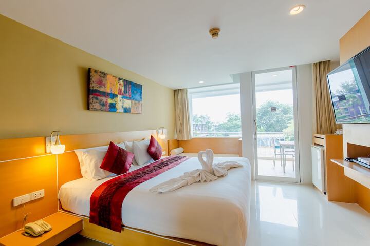 Room 10 of 71