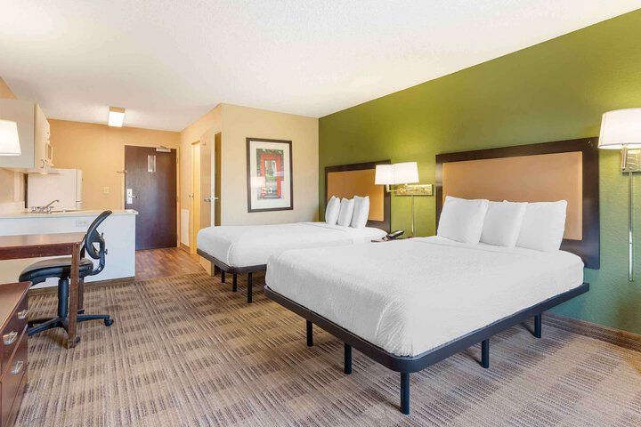 Studio 2 Double Beds (4 of 5)
