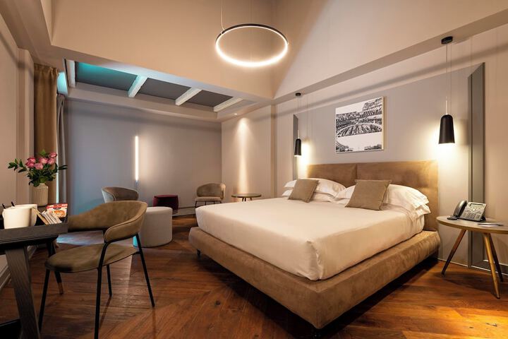 Room 10 of 39
