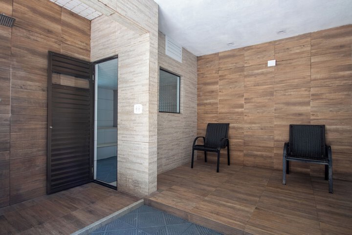 Steam room