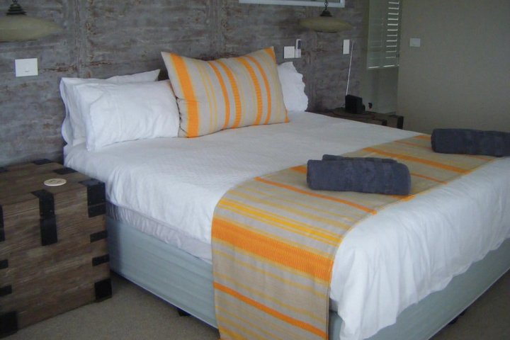 Room 3 of 15