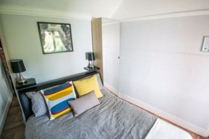 Room 35 of 81