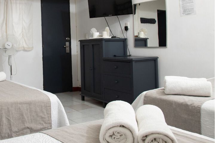 Room 20 of 38