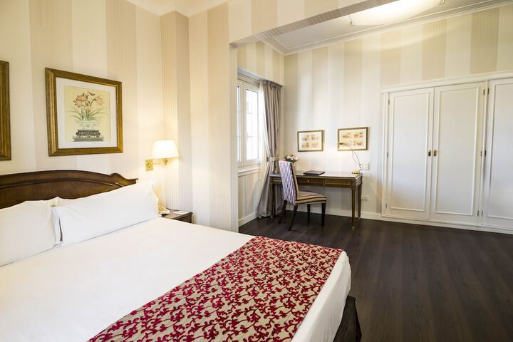 Room 15 of 57