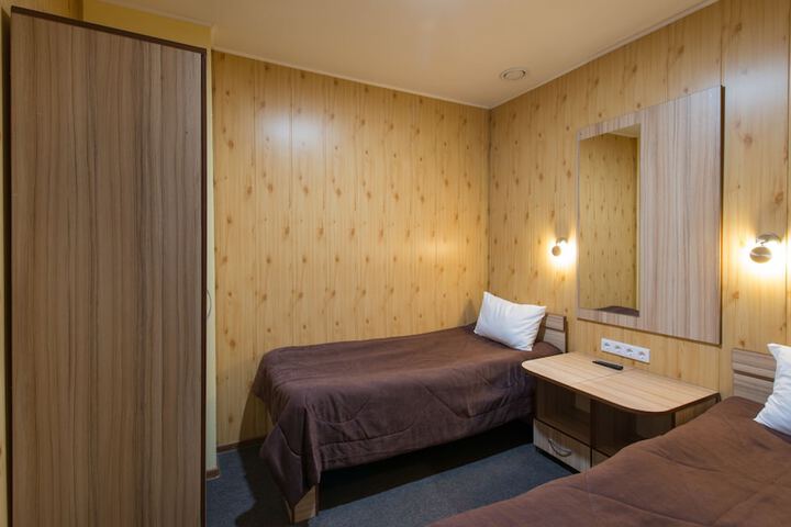 Room 5 of 31