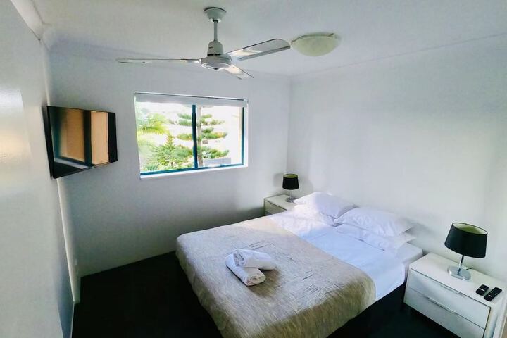 Room 5 of 63