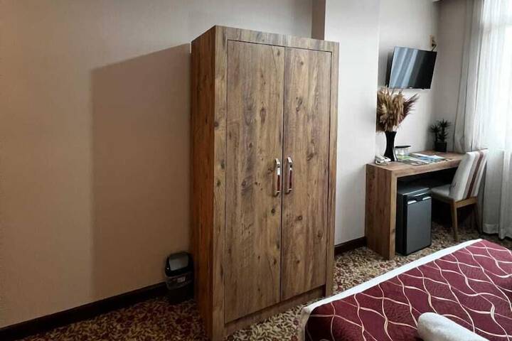 Room 21 of 46