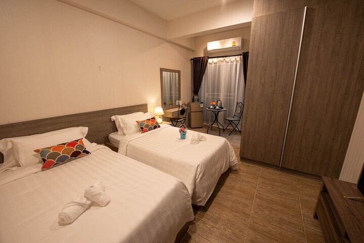 WATER APARTHOTEL