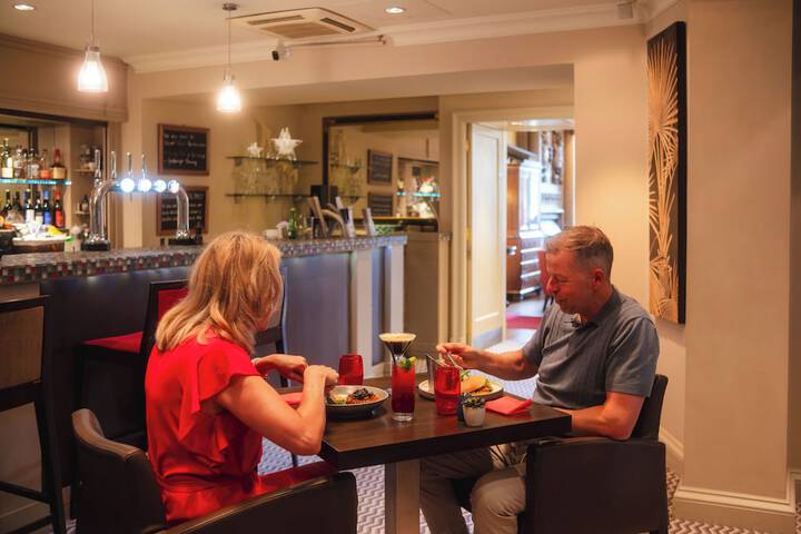 Dining Photos