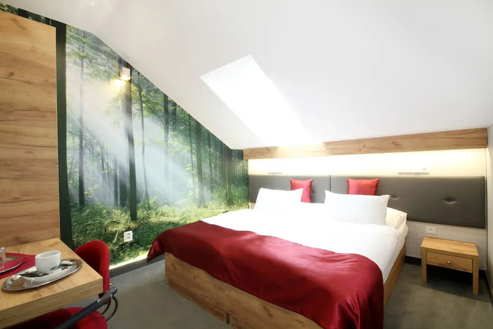Room 2 of 12