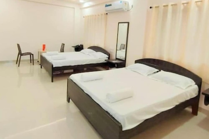 Room 2 of 6
