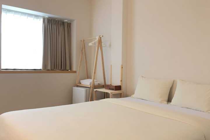 Room 51 of 86