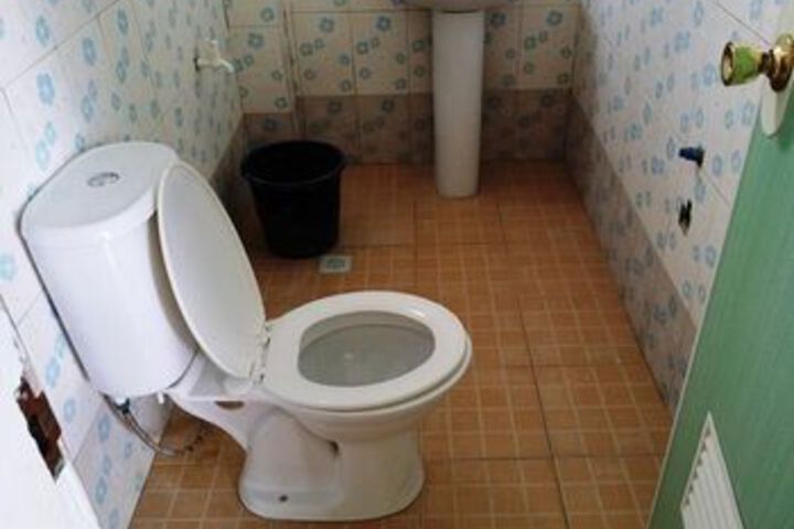 Room 2 of 21