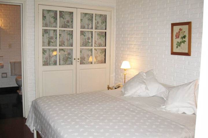 Room 11 of 67