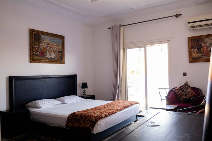Room 14 of 63