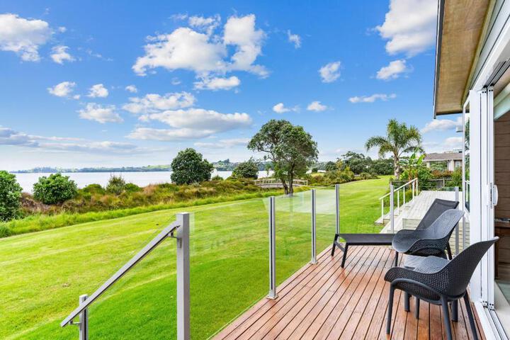 Beachfront Escape - Snells Beach Holiday Home