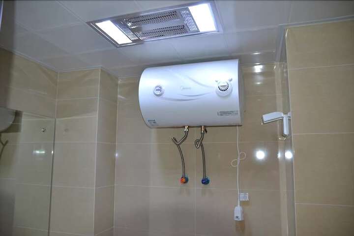 Room 4 of 26