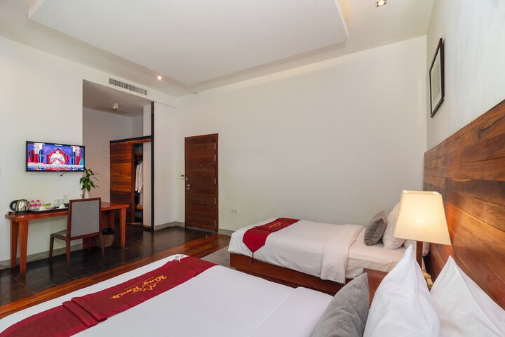 Room 33 of 63