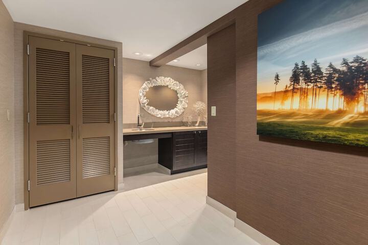 Minibar