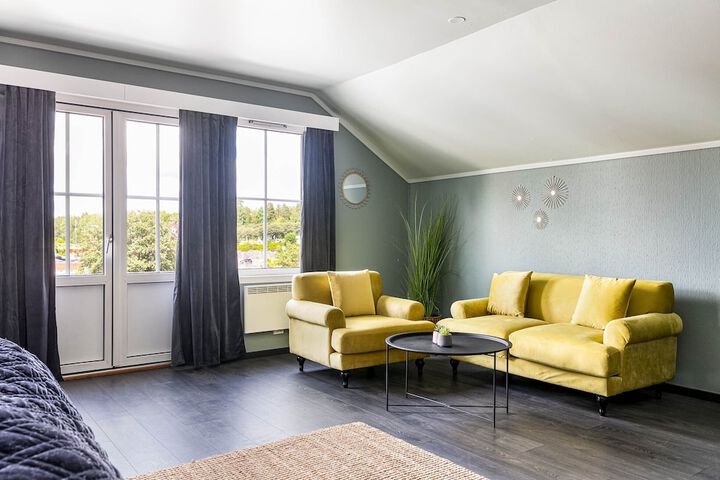 Room 3 of 40