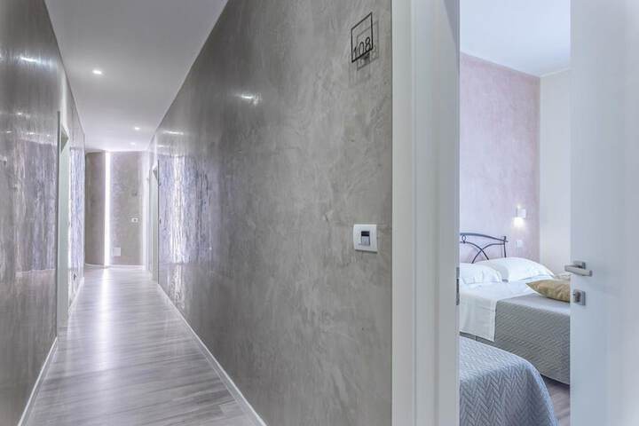 Ballroom/Hall 50 of 53