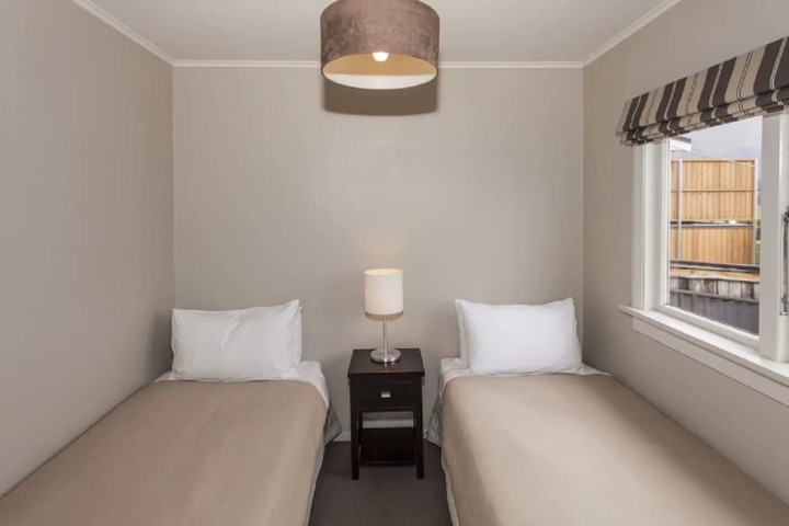 Room 12 of 29