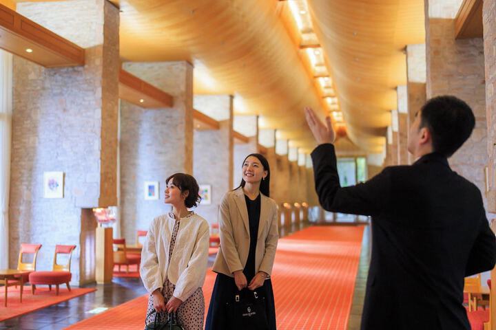 Entrance & Lobby