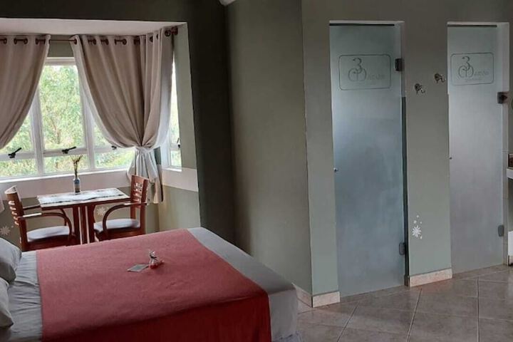 Room 8 of 37
