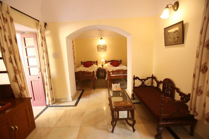 Room 4 of 60