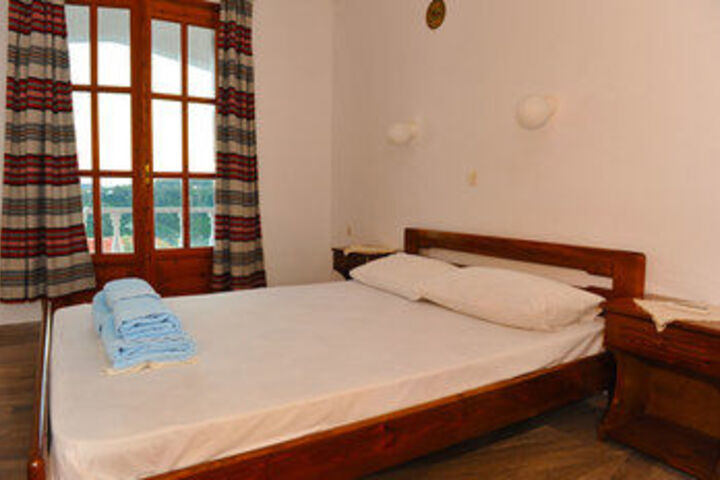 Room 15 of 22