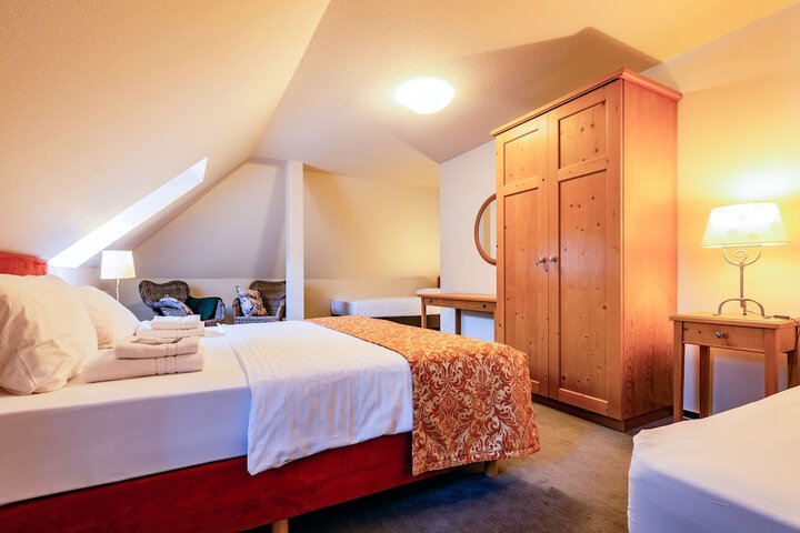Room 13 of 88