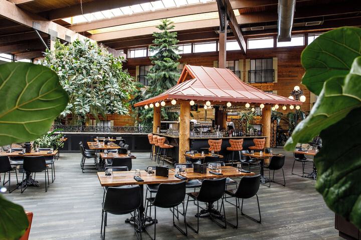 Dining 93 of 152