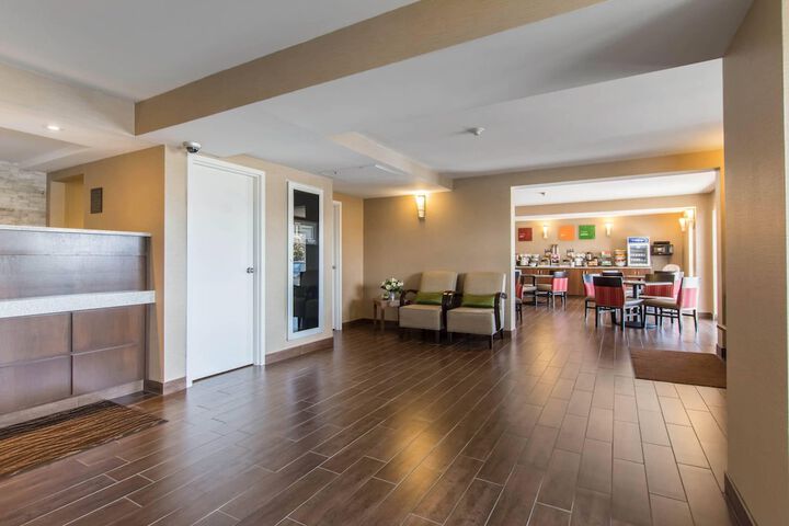 Lobby Photos