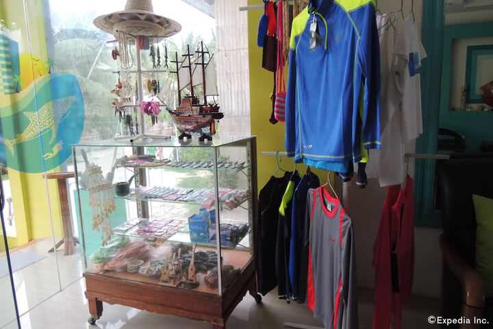 Gift Shop 41 of 58