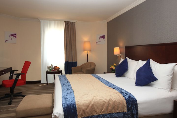 Room 9 of 39