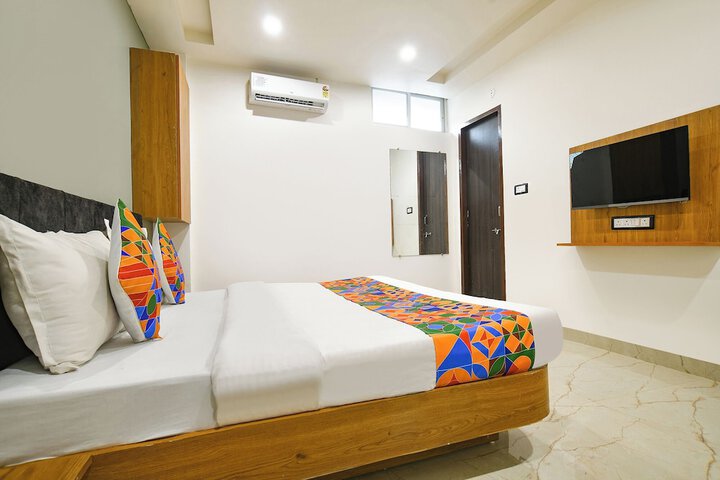 Room 15 of 29