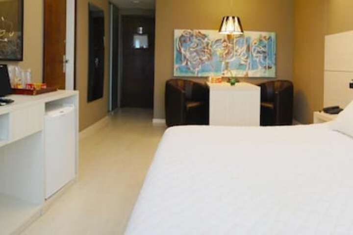 Room 16 of 49