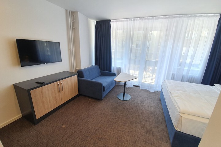 Room 16 of 56