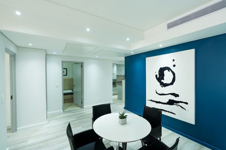 Room 30 of 145