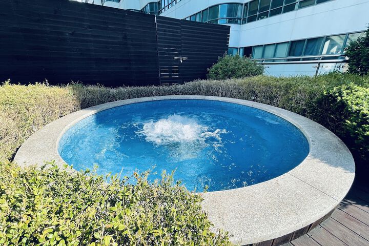 Pool 106 of 124